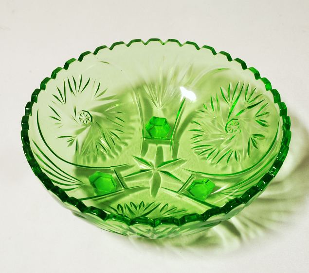 Roheline Tarbeklaasi kauss